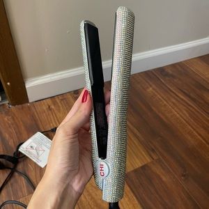 Chi rhinestone straightener. Used twice. No box.